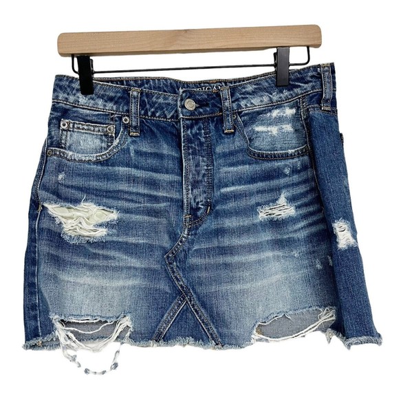 American Eagle Womens Button Fly Denim Mini Skirt Size 8 Distressed Casual - Picture 1 of 7